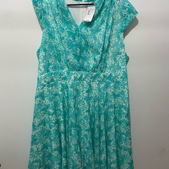 Elegant Teal Patterned Dress new with tags Ricki’s - Picture 3 of 5